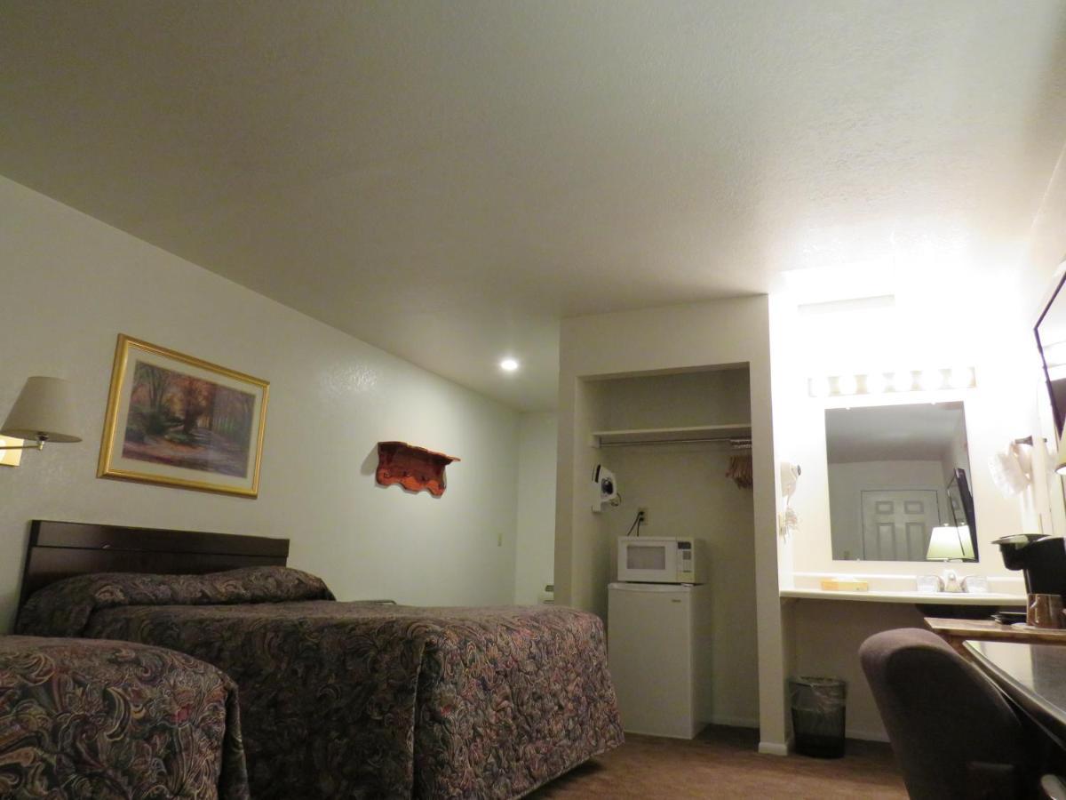 Rim Rock Motel อัลทูราส ภายนอก รูปภาพ