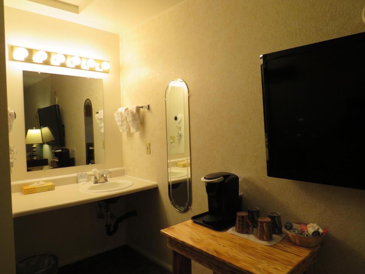 Rim Rock Motel อัลทูราส ภายนอก รูปภาพ