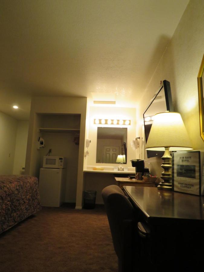 Rim Rock Motel อัลทูราส ภายนอก รูปภาพ